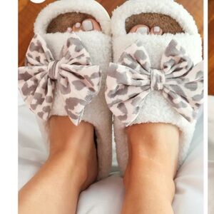 Bella Leopard Cozy Slide Slippers with Bow